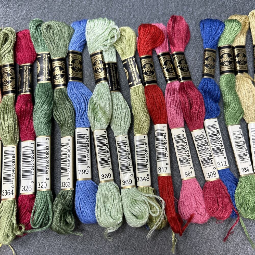 Vintage DMC Embroidery Floss 24 Skeins Assorted Colors Cotton Thread Art FRANCE